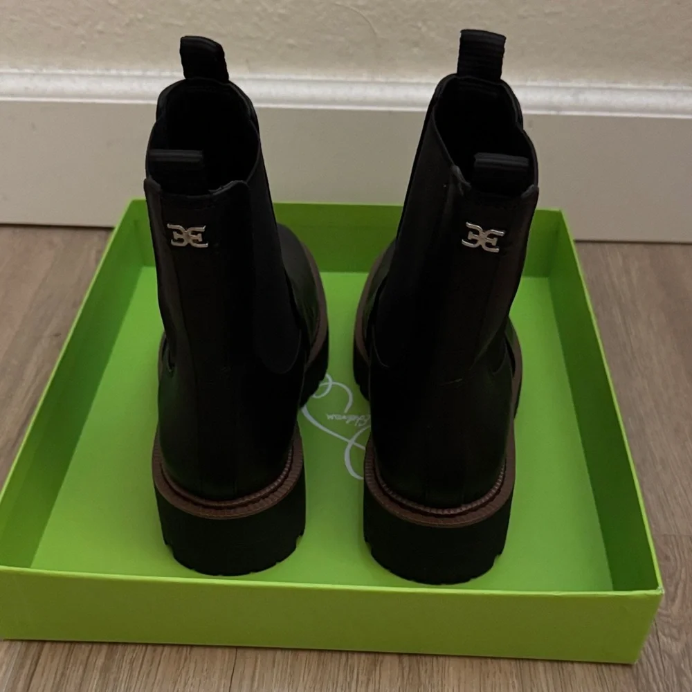 Sam Edelman Laguna waterproof Chelsea Boots - Picture 5 of 7